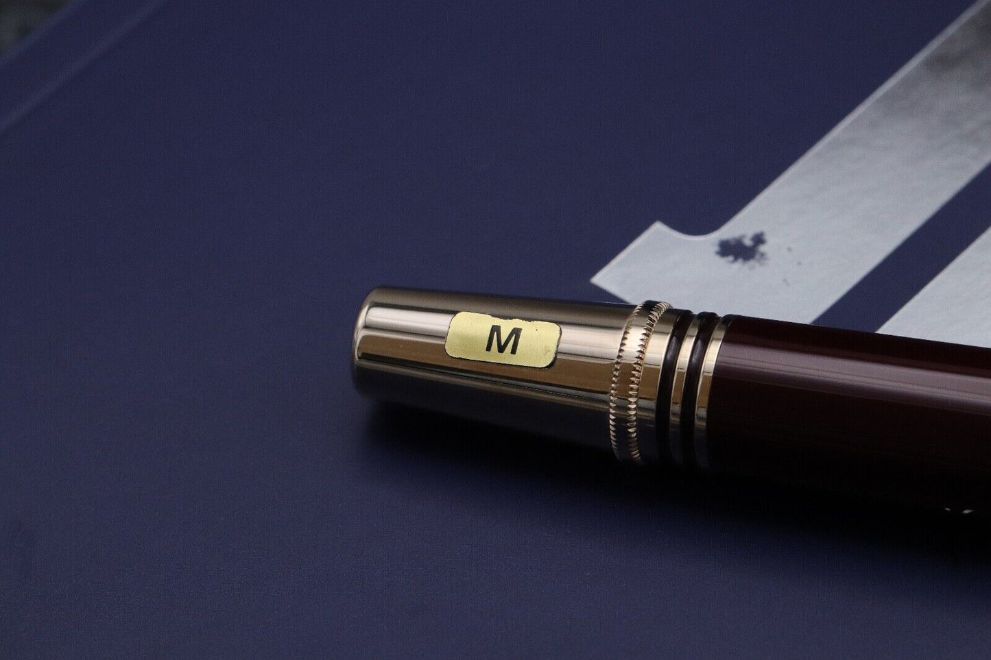 Montblanc Great Characters John F. Kennedy JFK Burgundy SE Fountain Pen image 3