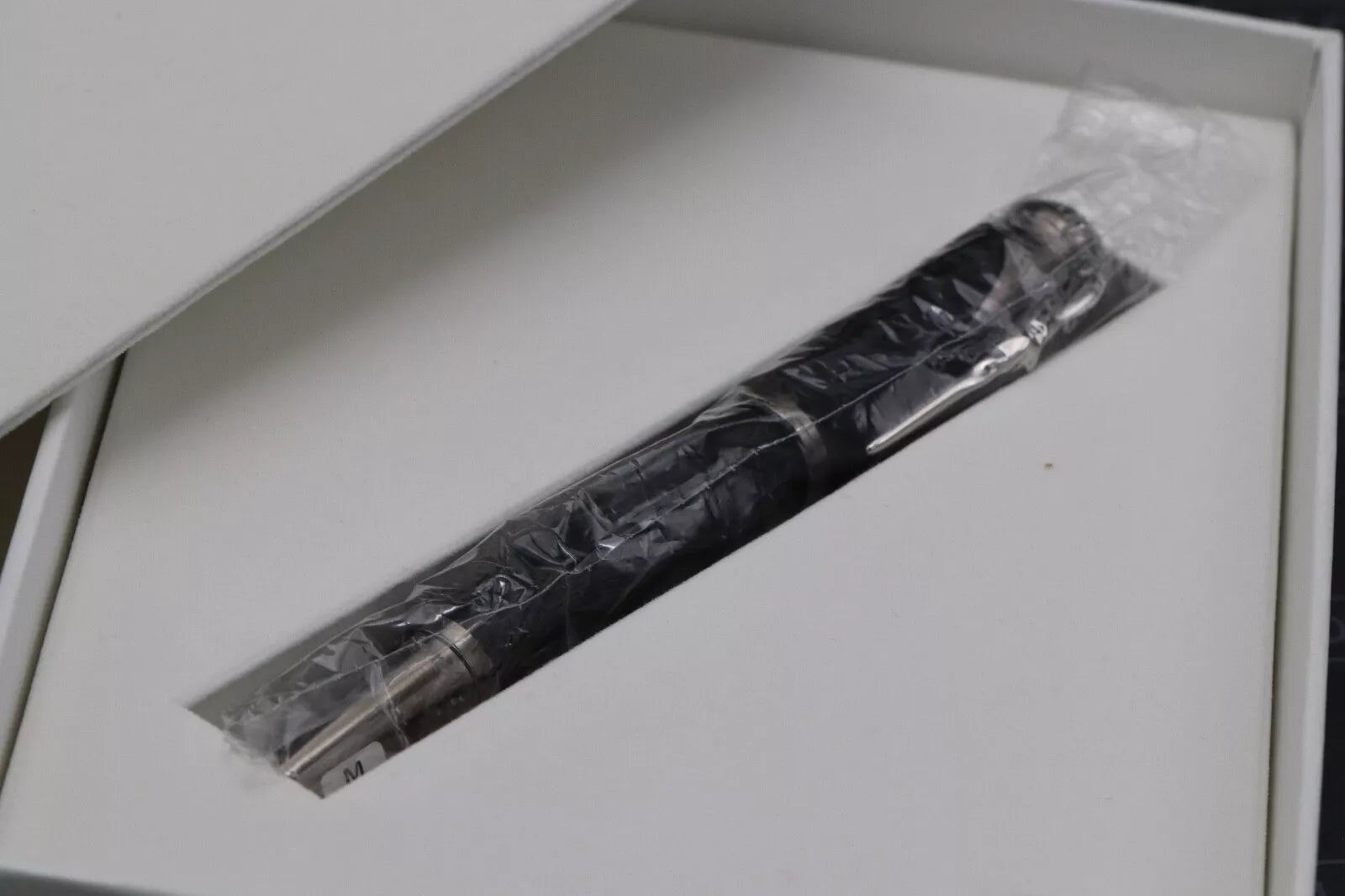 Montblanc Writers Edition Homage to Brothers Grimm Fountain Pen - UNUSED image 10