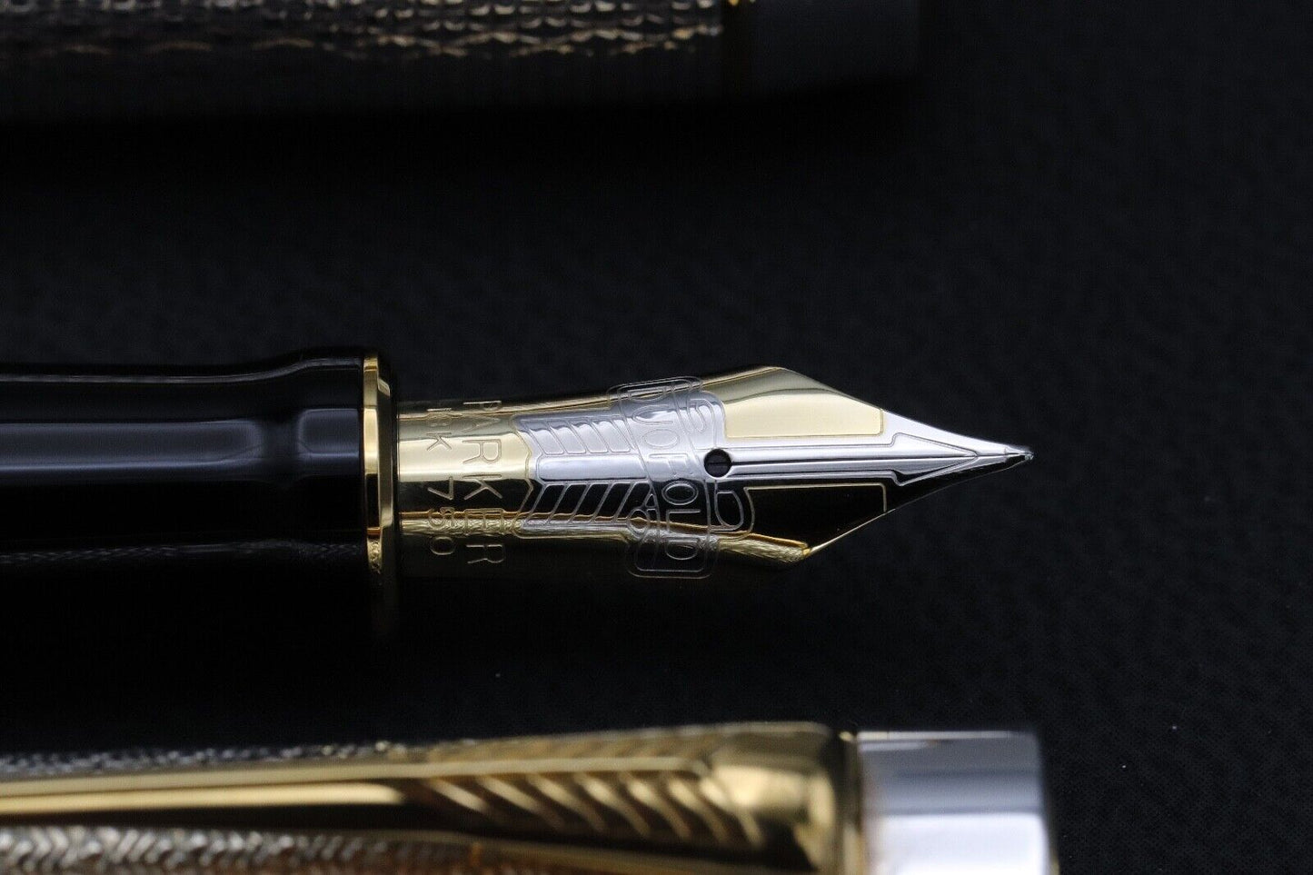 Classic Pens CP5 Parker Centennial Modern and Vintage Fountain Pen Set - UNUSED image 3