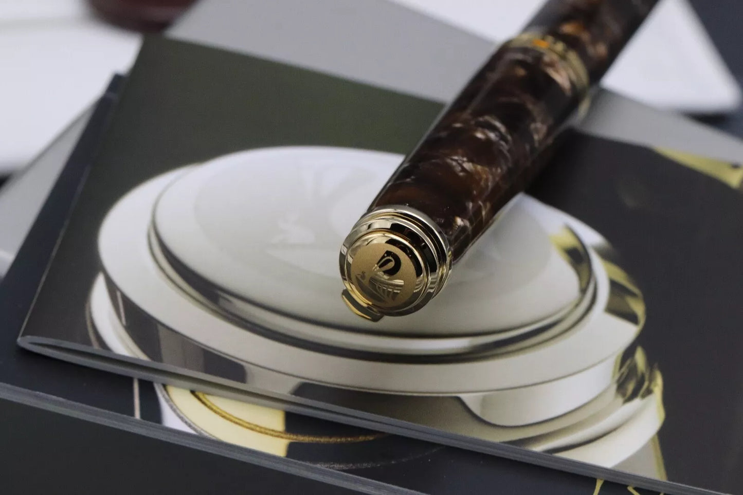 Pelikan Souveran M800 Renaissance Brown Fountain Pen - DIPPED - EF Nib image 8