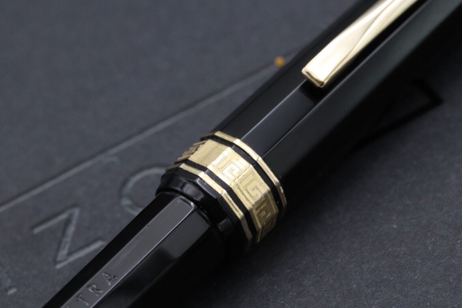 Omas Extra Black Resin Mechanical Pencil image 2
