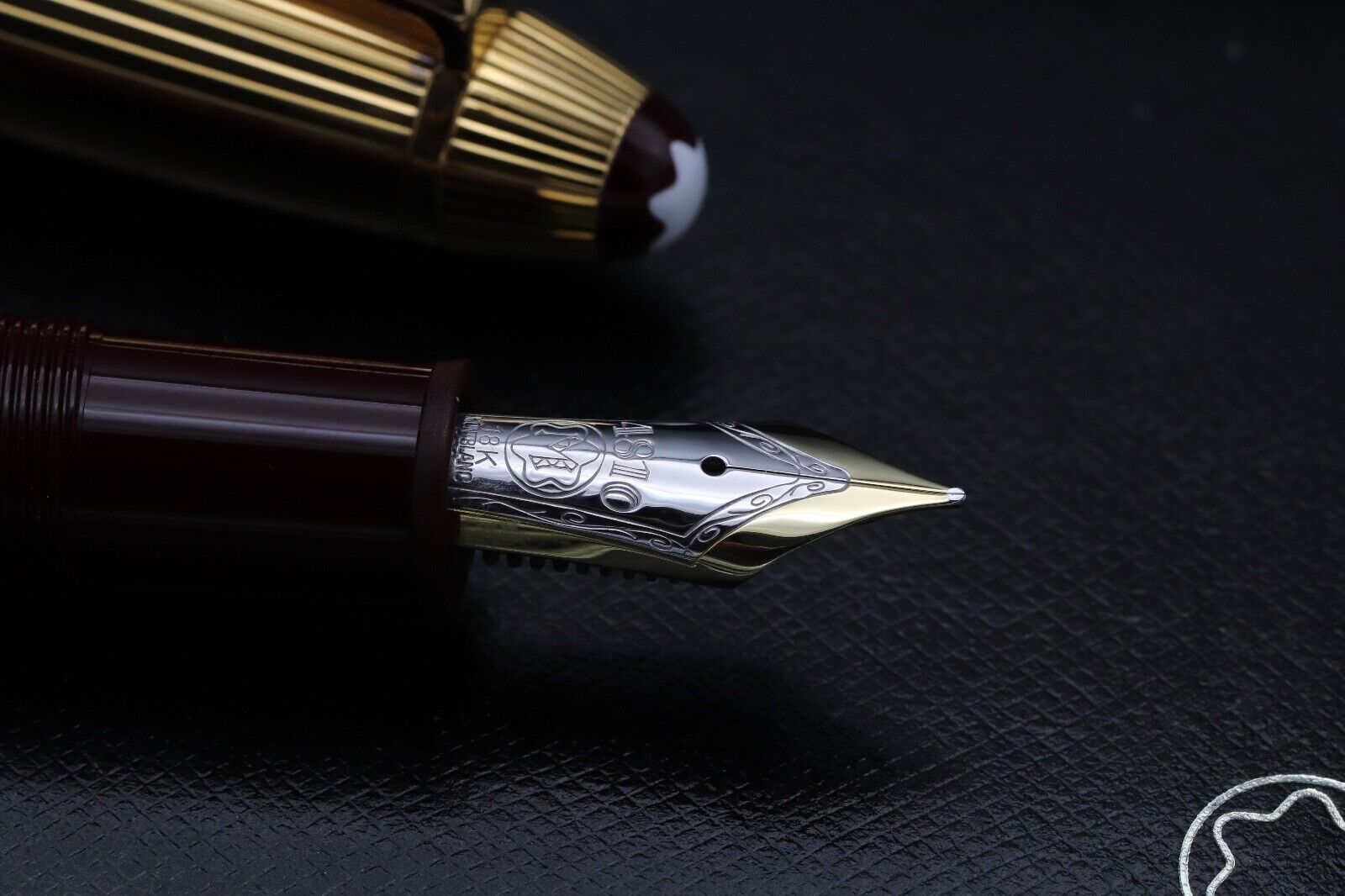 Montblanc Meisterstuck 146 LeGrand Bordeaux Vermeil Fountain Pen - UNUSED image 2