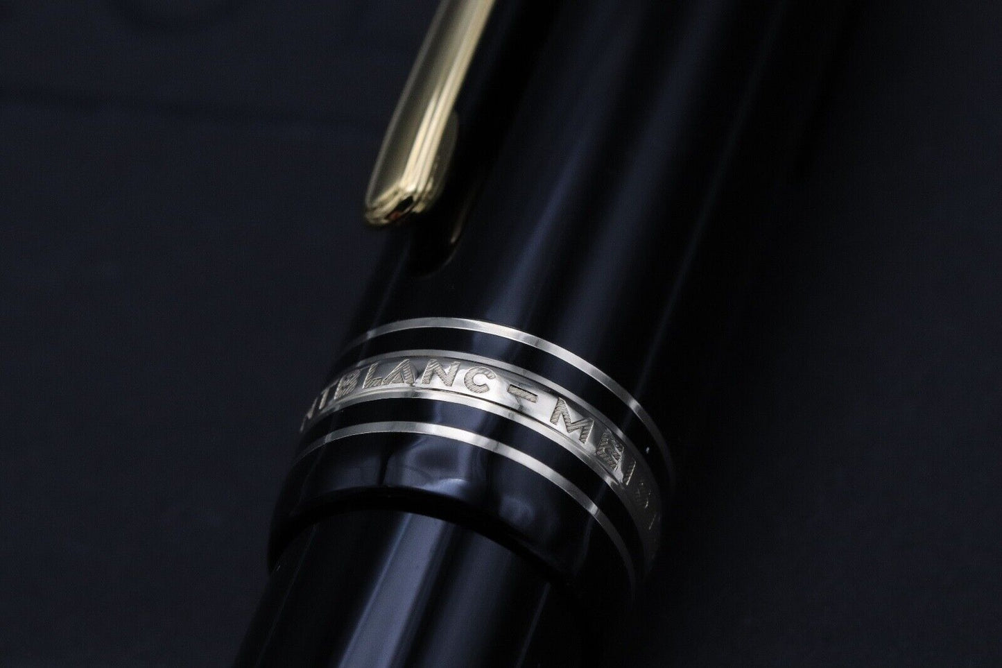 Montblanc Meisterstuck Gold-Coated 149 Fountain Pen image 4