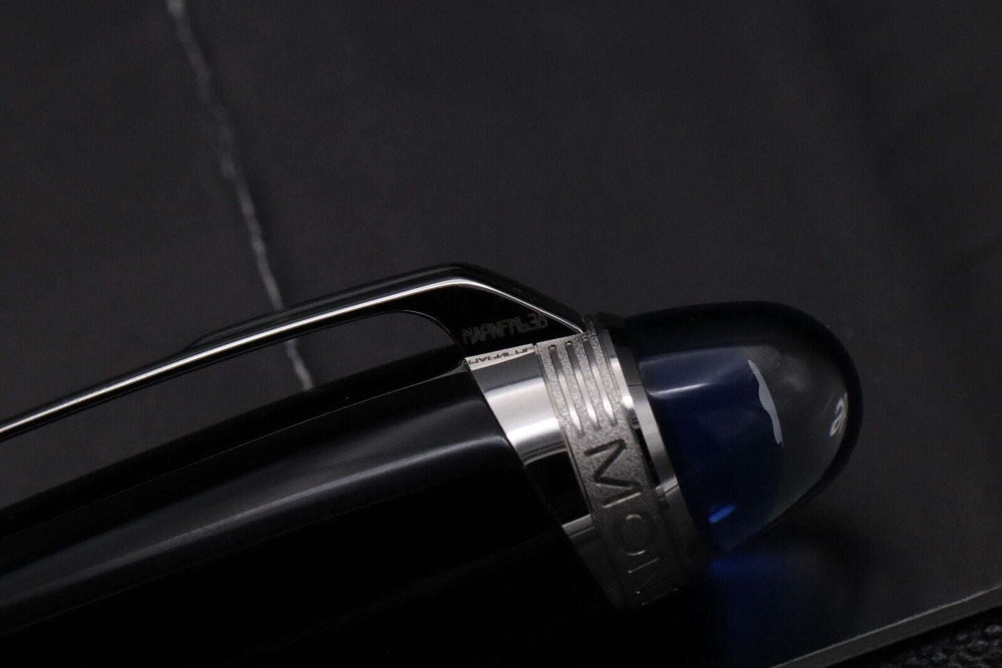 Montblanc Starwalker Precious Resin Rollerball / Fineliner Pen image 3