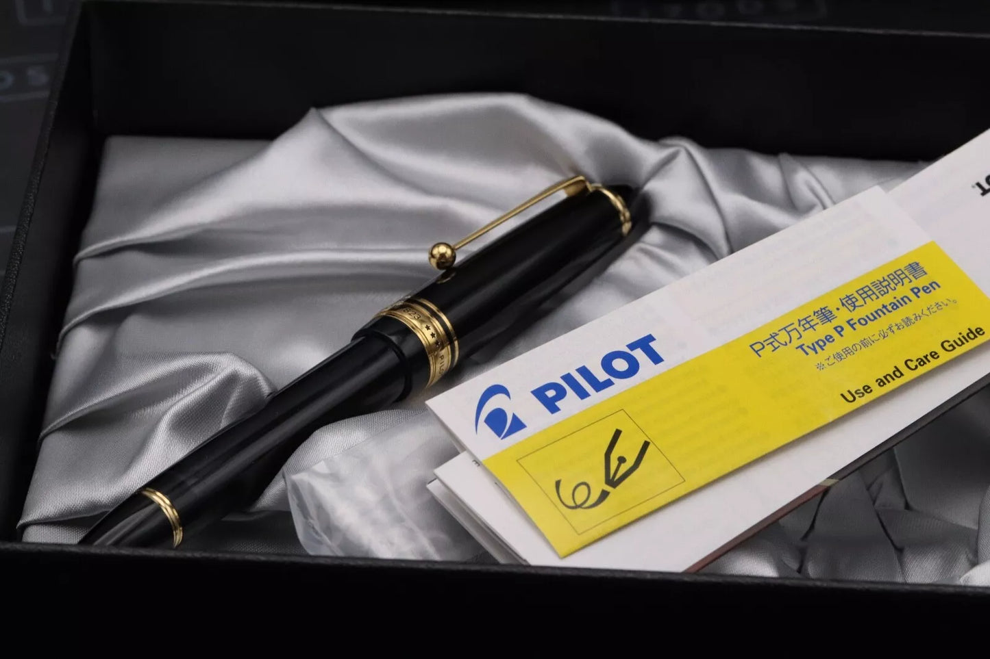 Pilot Custom 823 Smoke Fountain Pen image 5