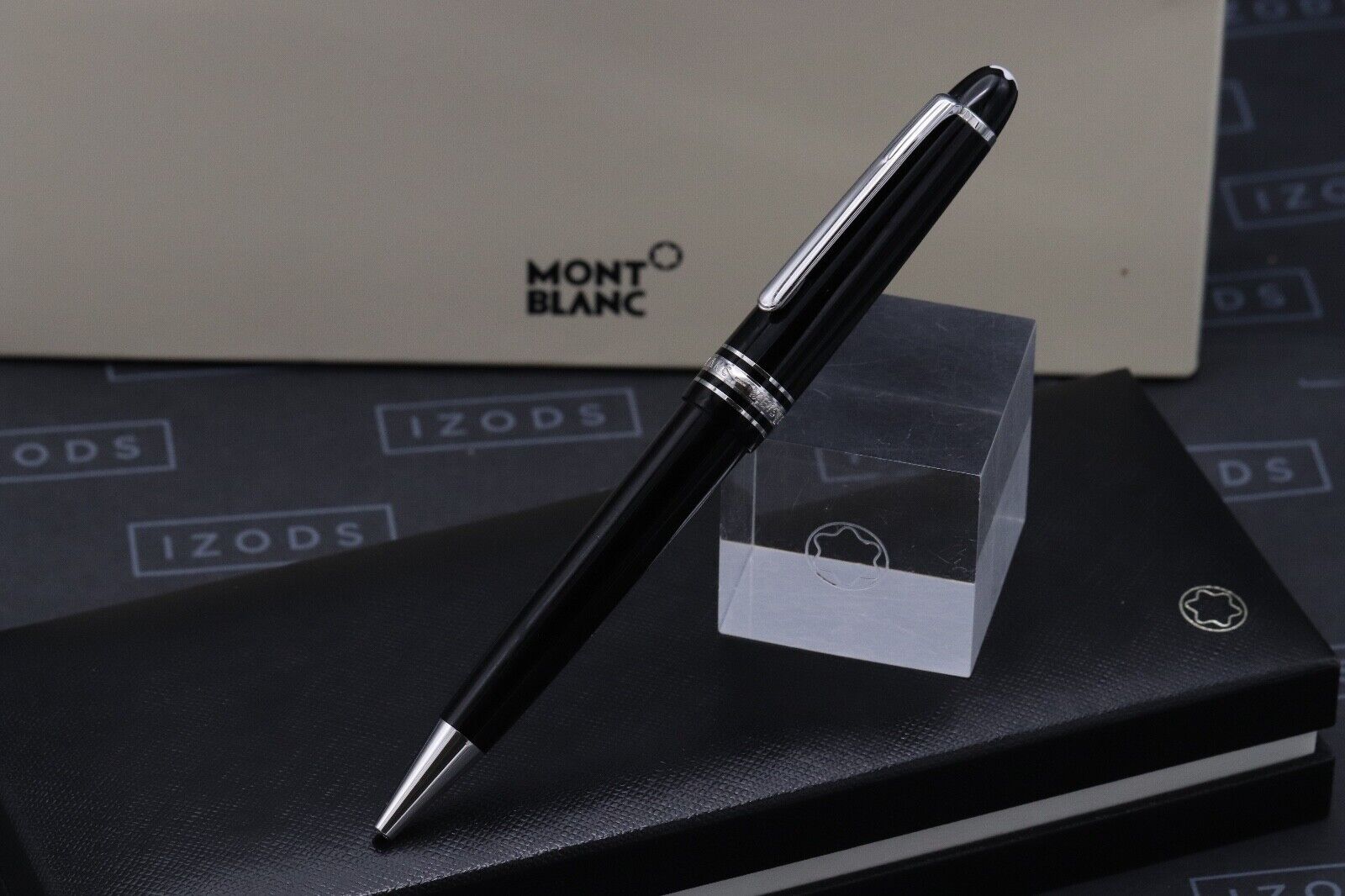 Montblanc Meisterstuck Midsize Platinum Coated Ballpoint Pen image 1