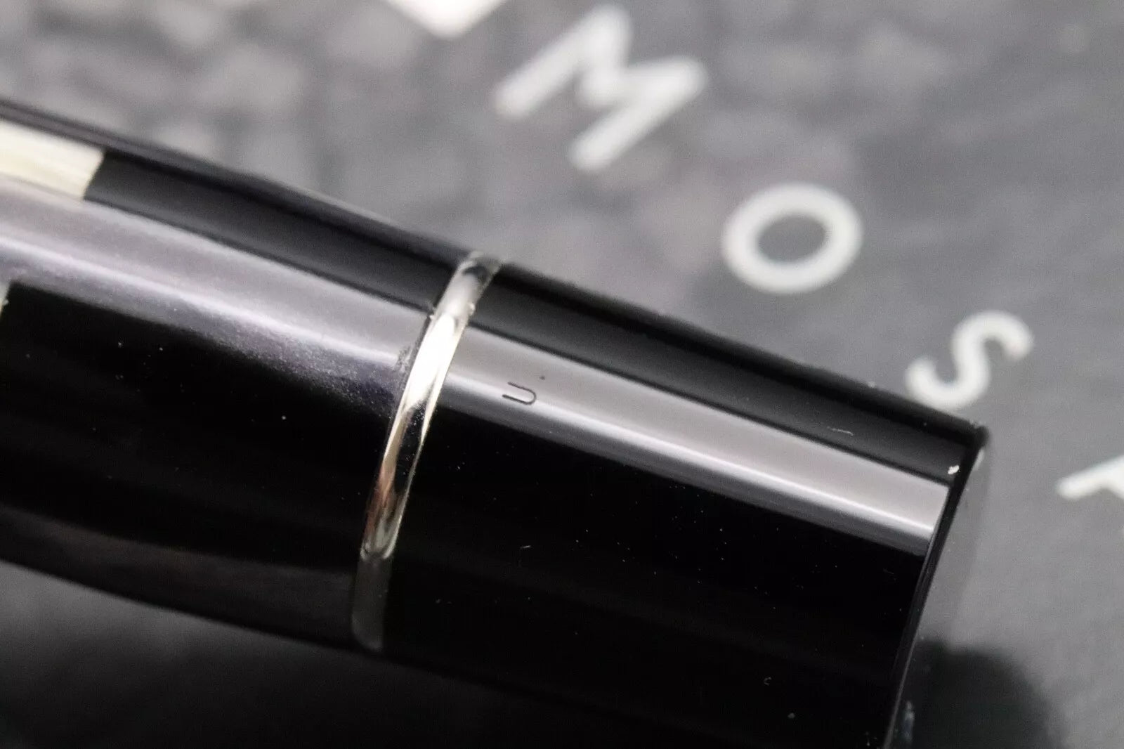Parker Duofold Centennial Black Mosaic Fountain Pen image 5