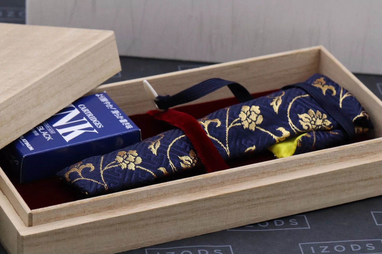 Nakaya Portable Writer Ama-iro Fountain Pen - Broad Nib image 1