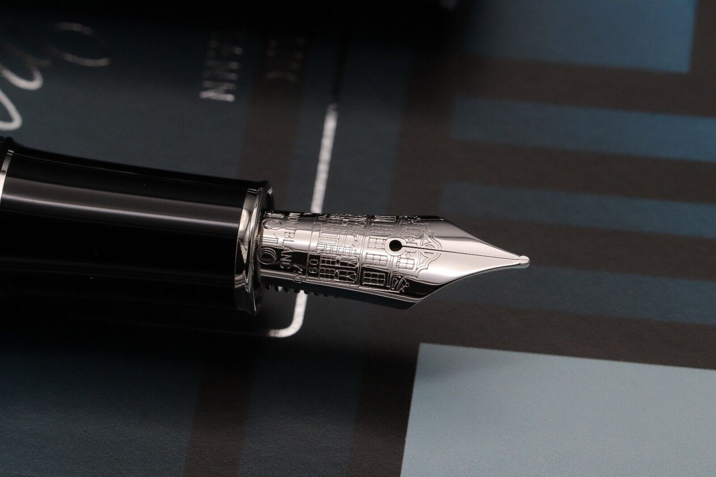 Montblanc Writers Edition Thomas Mann Fountain Pen - UNUSED image 2