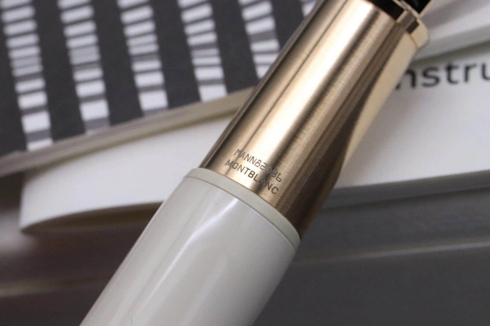 Montblanc Heritage Rouge et Noir Baby Ivory-Resin Fountain Pen image 7
