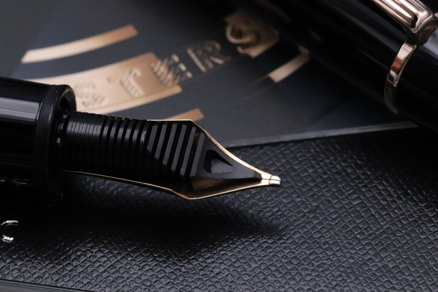 Montblanc Meisterstuck 149 90 Years Fountain Pen - Broad Nib image 4