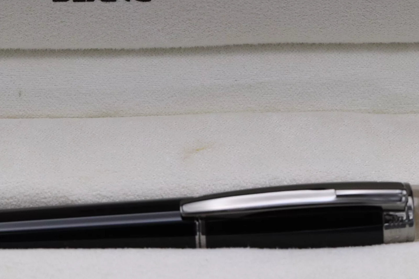 Montblanc Starwalker Midnight Black Rollerball / Fineliner Pen image 6