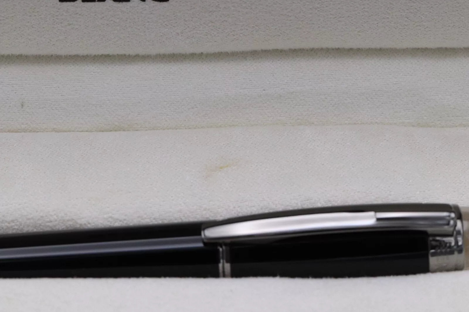 Montblanc Starwalker Midnight Black Rollerball / Fineliner Pen image 6