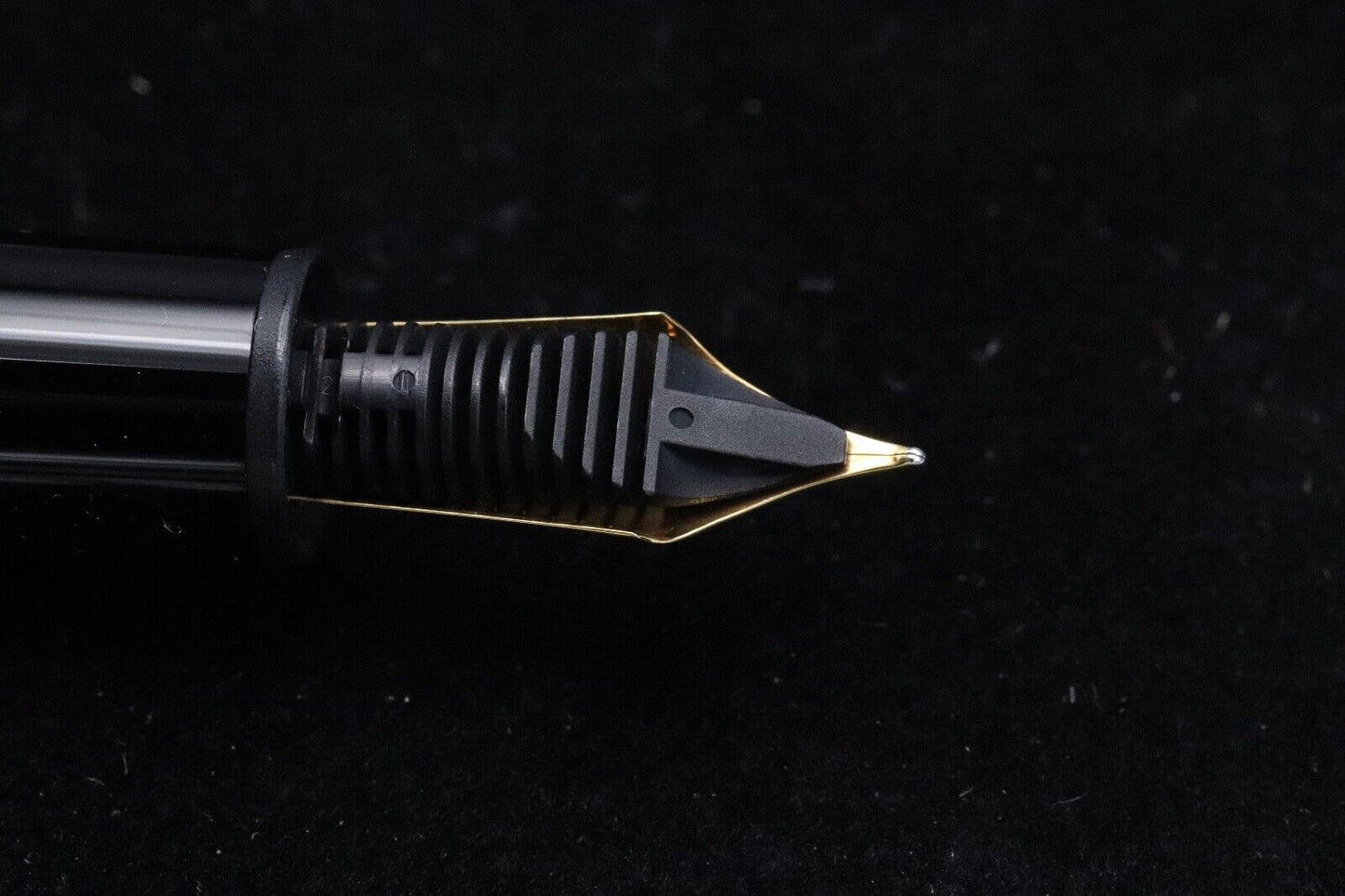 Montblanc Meisterstuck LeGrand Barley Gold-Plated Fountain Pen - 1991-92 UNUSED image 4