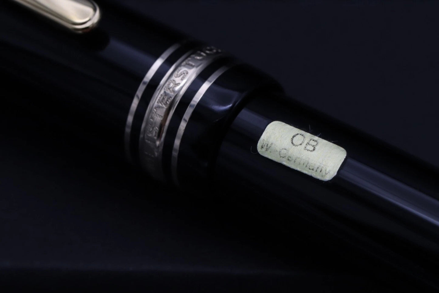 Montblanc Meisterstuck 146 LeGrand Gold Coated Fountain Pen - OB Monotone Nib image 3