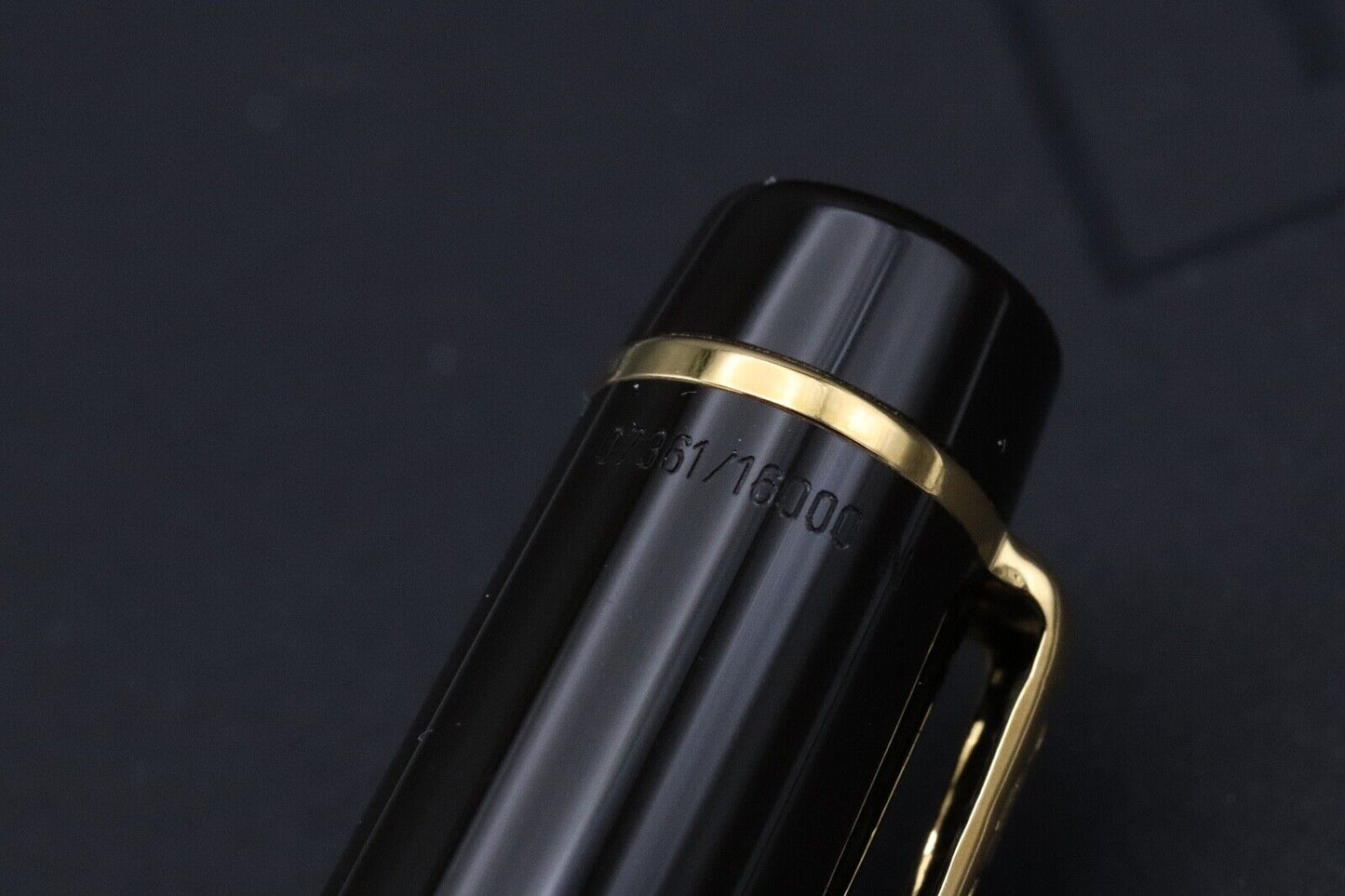 Montblanc Alexandre Dumas (Father) Writers Limited Edition Ballpoint Pen image 4