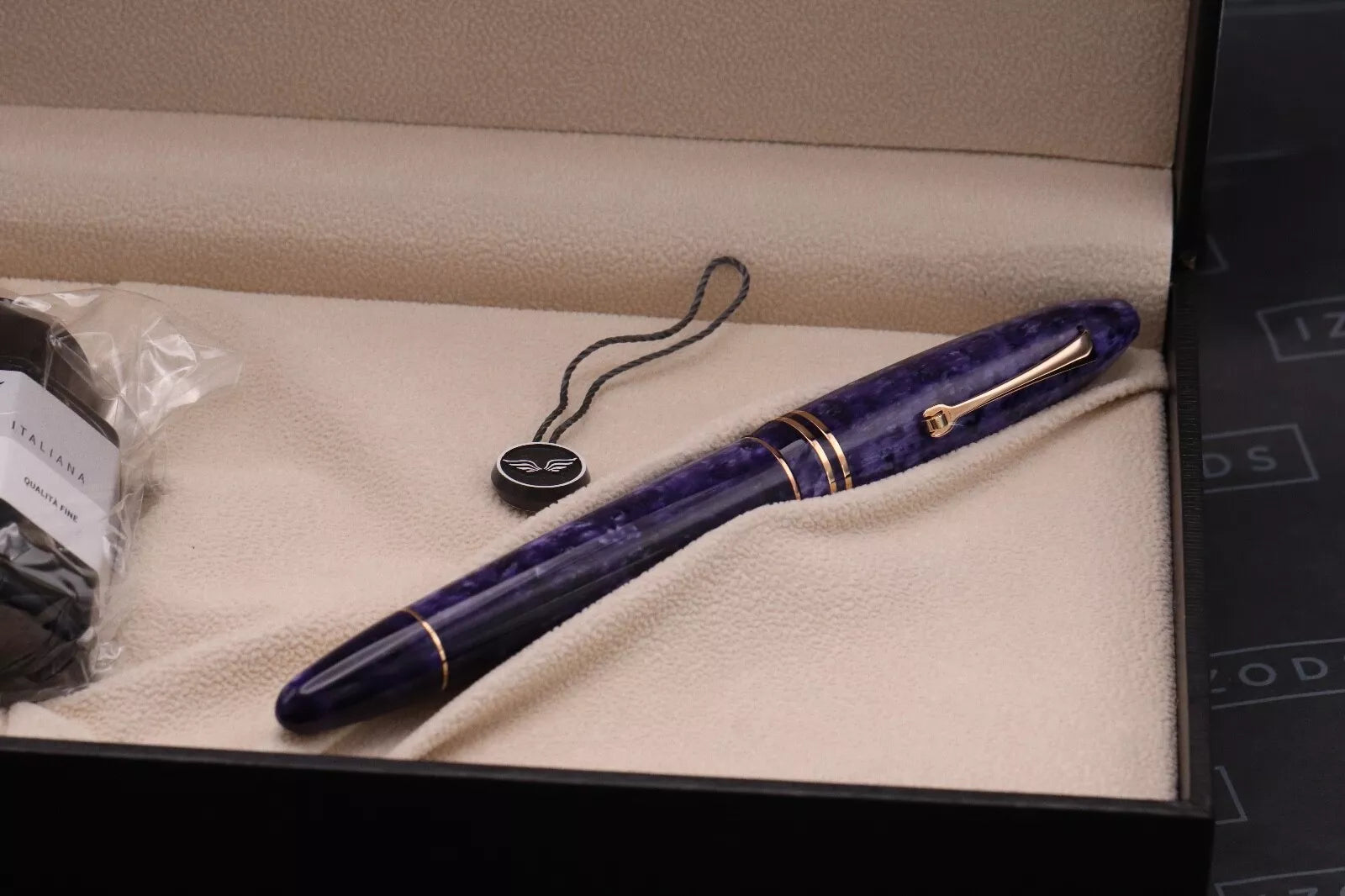 Leonardo Furore Grande Purple Red Gold Fountain Pen image 6
