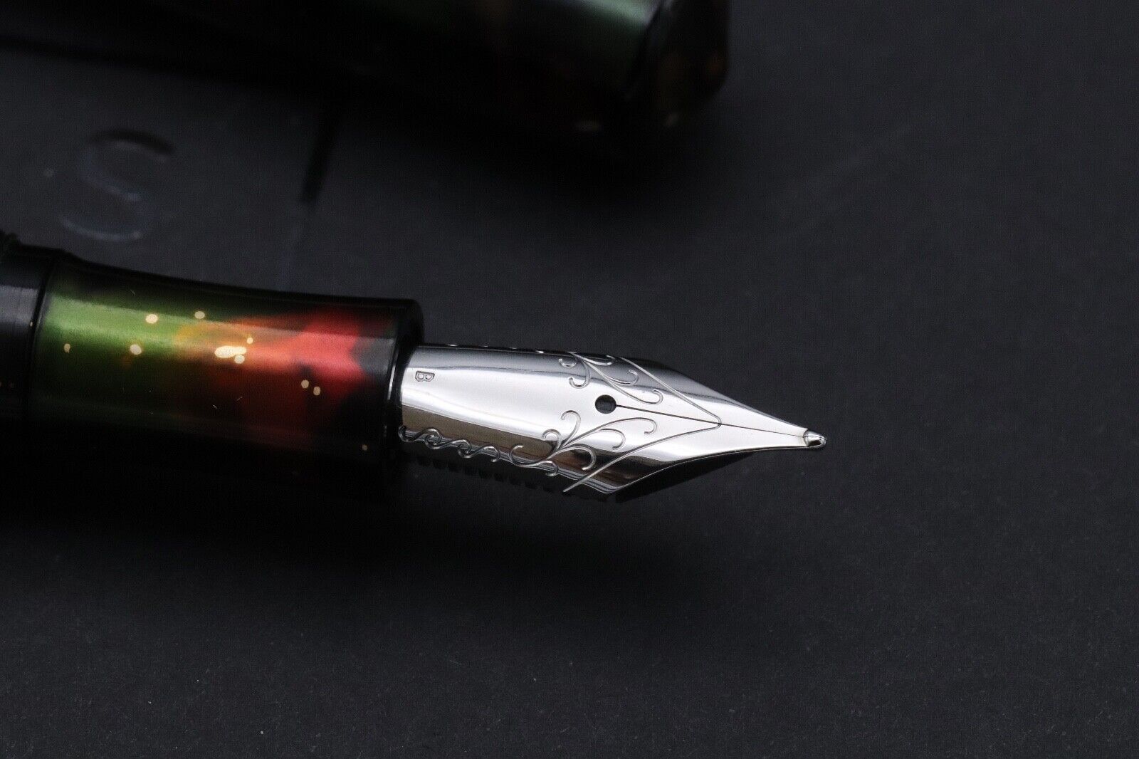 Schon DSGN Full Size Autumn Origins Fountain Pen image 2