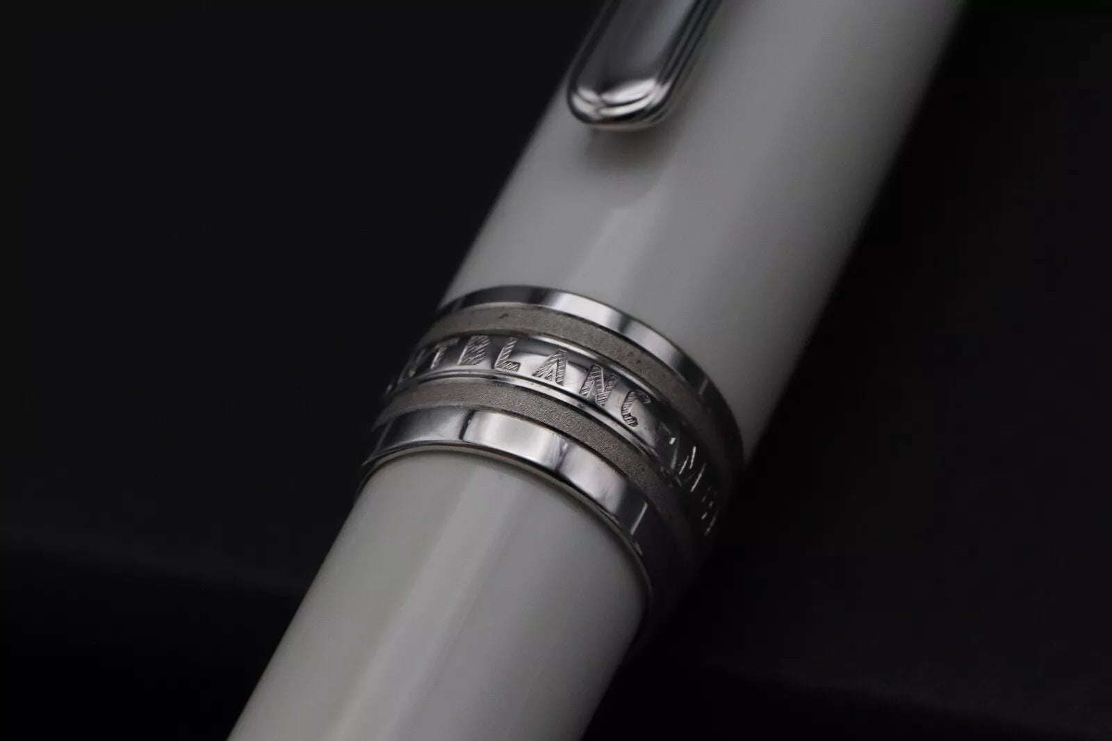 Montblanc Meisterstuck Classique Tribute Solitaire Fountain Pen - Serviced by MB image 6
