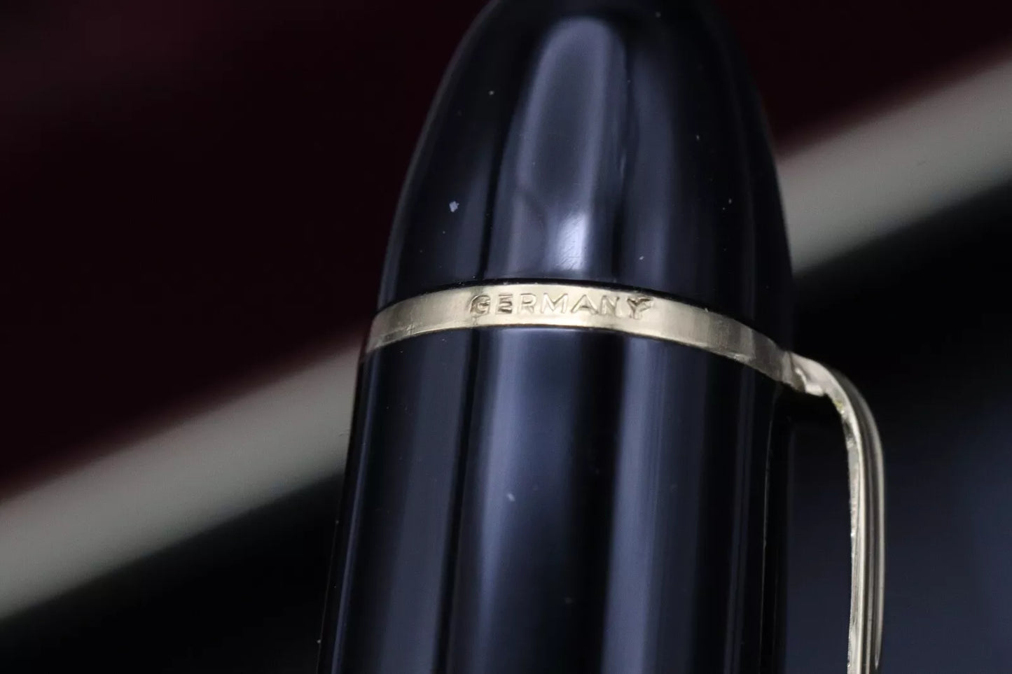 Montblanc Meisterstuck 149 Gold-Coated Fountain Pen - 1968 - 18C Nib image 2