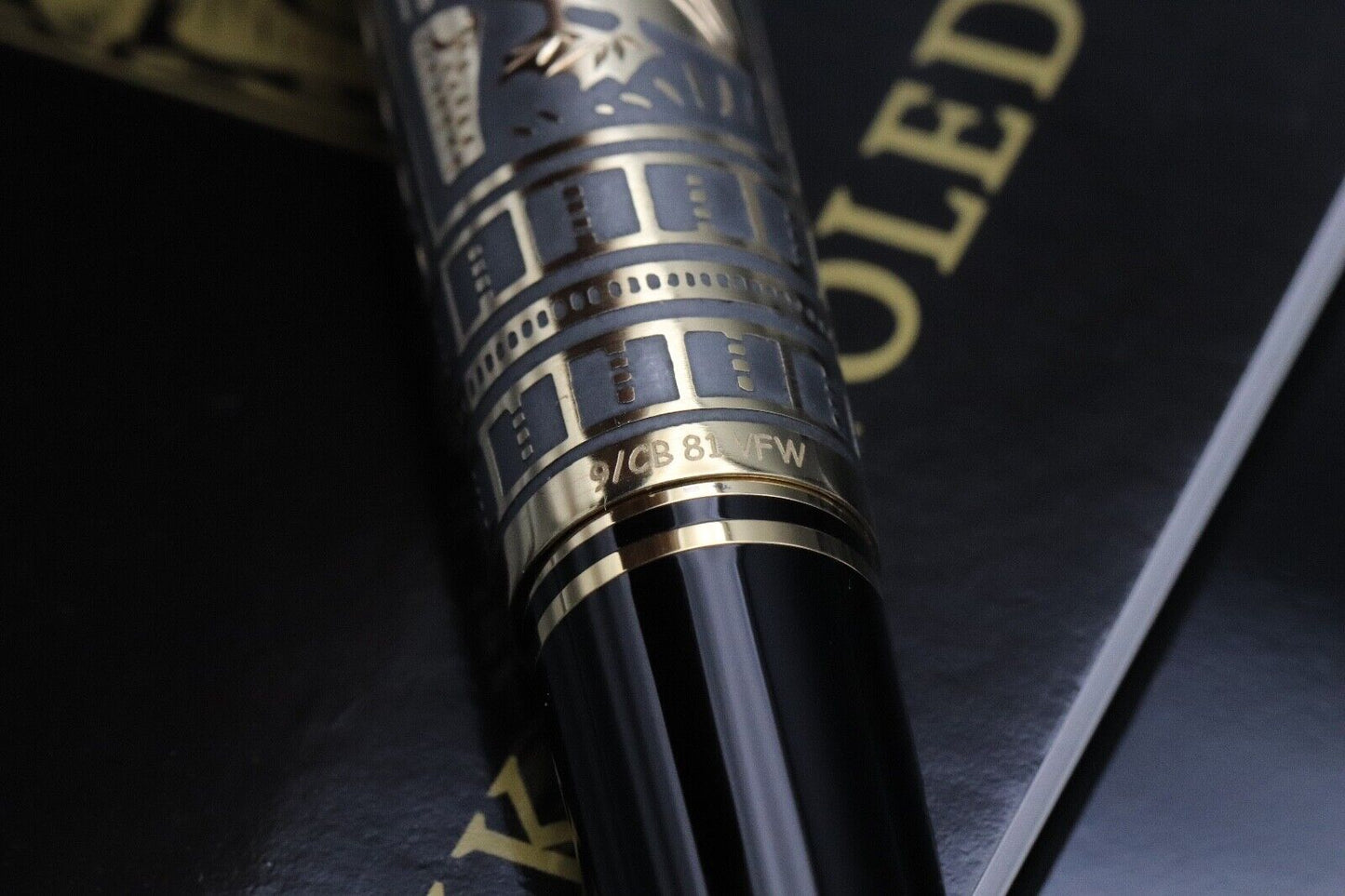 Pelikan Souveran M900 Toledo Fountain Pen - UNUSED - Fine Nib image 5