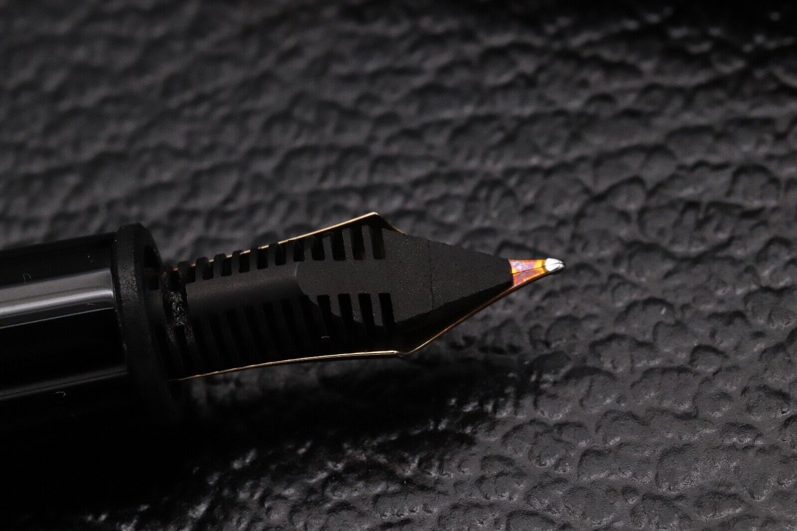 Montblanc Meisterstuck 146 LeGrand Gold Coated Fountain Pen - Mono Nib - UNUSED image 3