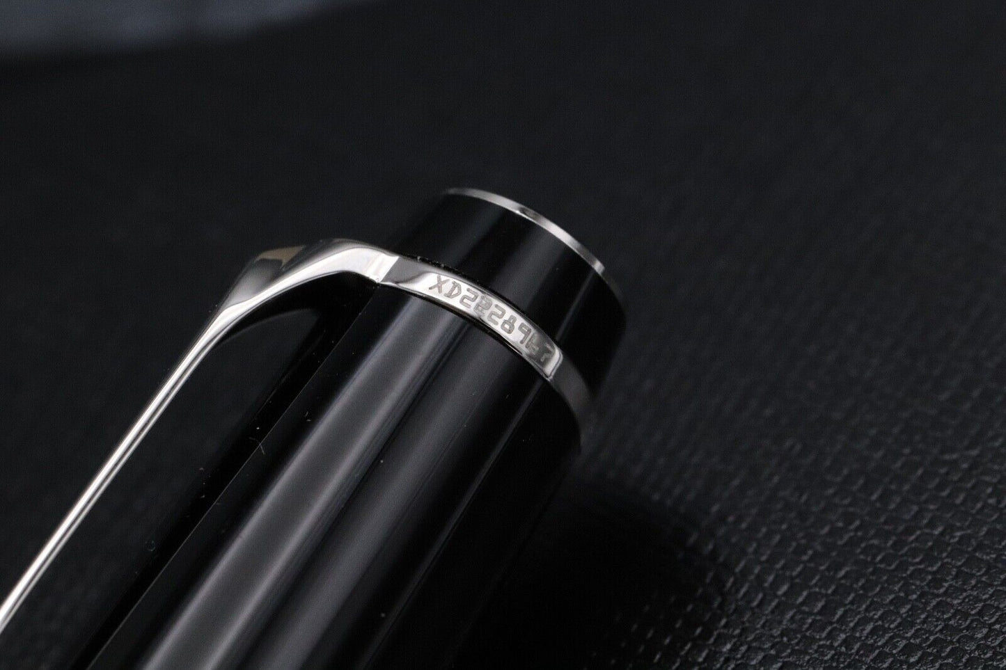 Montblanc Boheme Bleu Midsize Fixed Nib Fountain Pen - UNUSED image 4