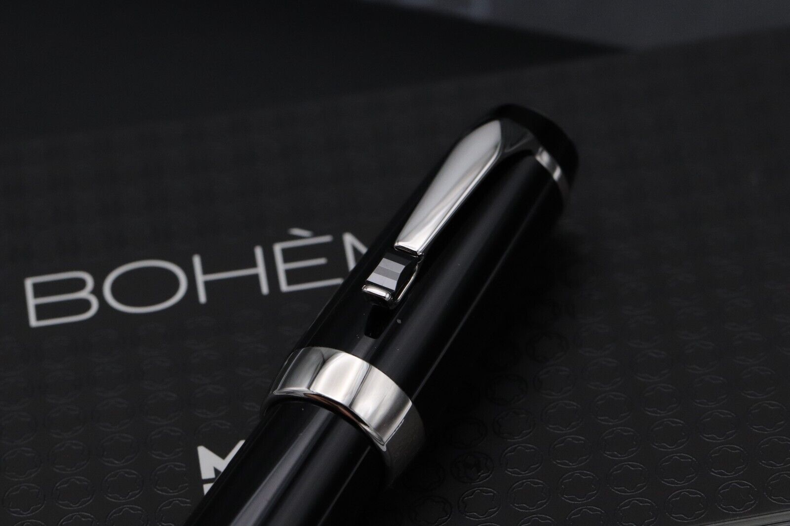 Montblanc Boheme Noir Fountain Pen - UNUSED image 5