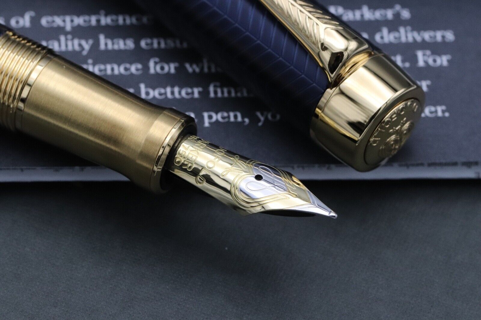 Parker Duofold Centennial Prestige Blue Chevron Fountain Pen - UNUSED image 2