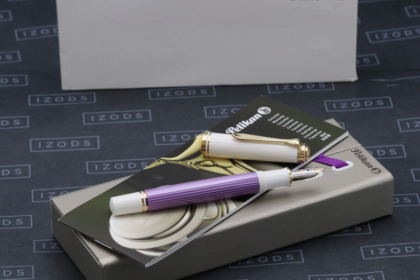 Pelikan Souveran M600 Violet White Special Edition Fountain Pen image 0