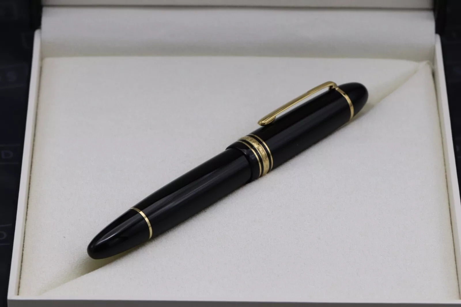 Montblanc Meisterstuck 149 Calligraphy Flex Fountain Pen image 2