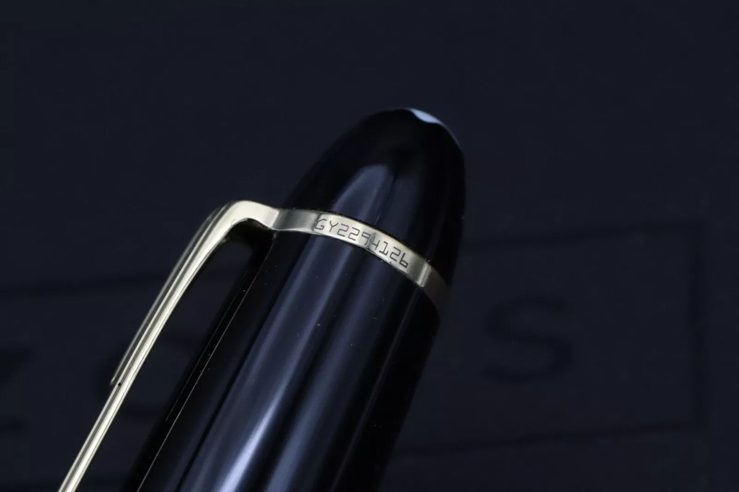 Montblanc Meisterstuck 147 Traveller Gold Coated Fountain Pen image 2