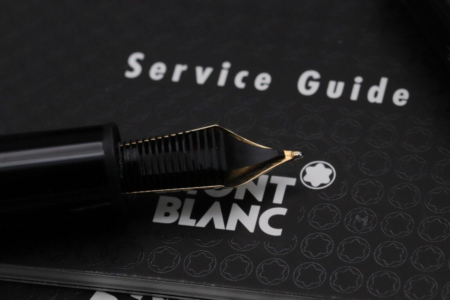 Montblanc Meisterstuck 147 Traveller Gold Coated Fountain Pen inc Pouch - UNUSED image 3