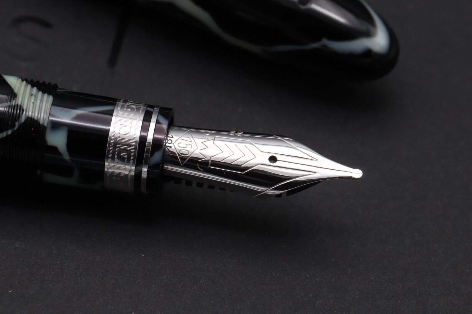Omas Ogiva Wild Celluloid Limited Edition 30 Fountain Pen - BB Nib image 2