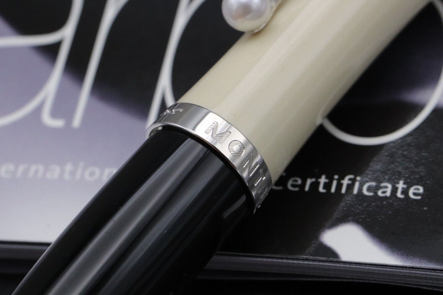 Montblanc Muses Greta Garbo Special Edition Ballpoint Pen - UNUSED image 2
