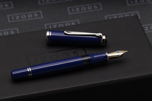 Pelikan Souveran M805 Dark Blue Fountain Pen image 1