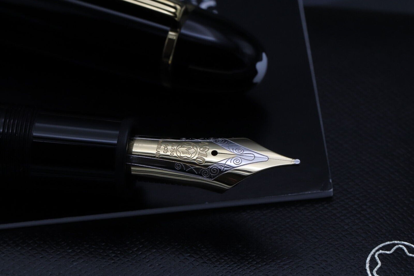 Montblanc Meisterstuck 149 Gold-Coated Fountain Pen image 2