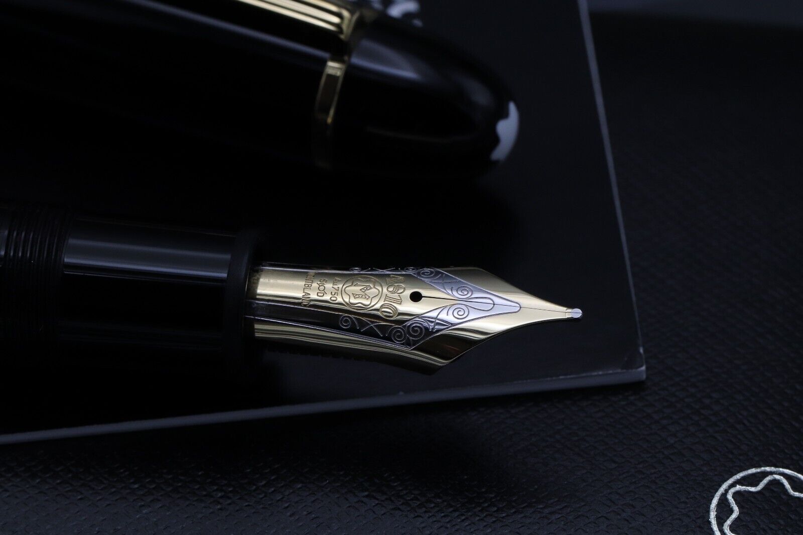 Montblanc Meisterstuck 149 Gold-Coated Fountain Pen image 2