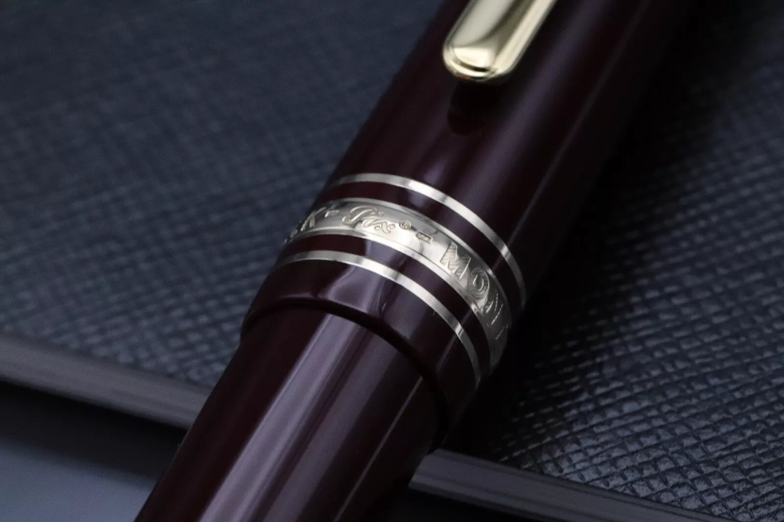 Montblanc Meisterstuck 145 Classique Bordeaux Fountain Pen - UNUSED - Fine Nib image 5