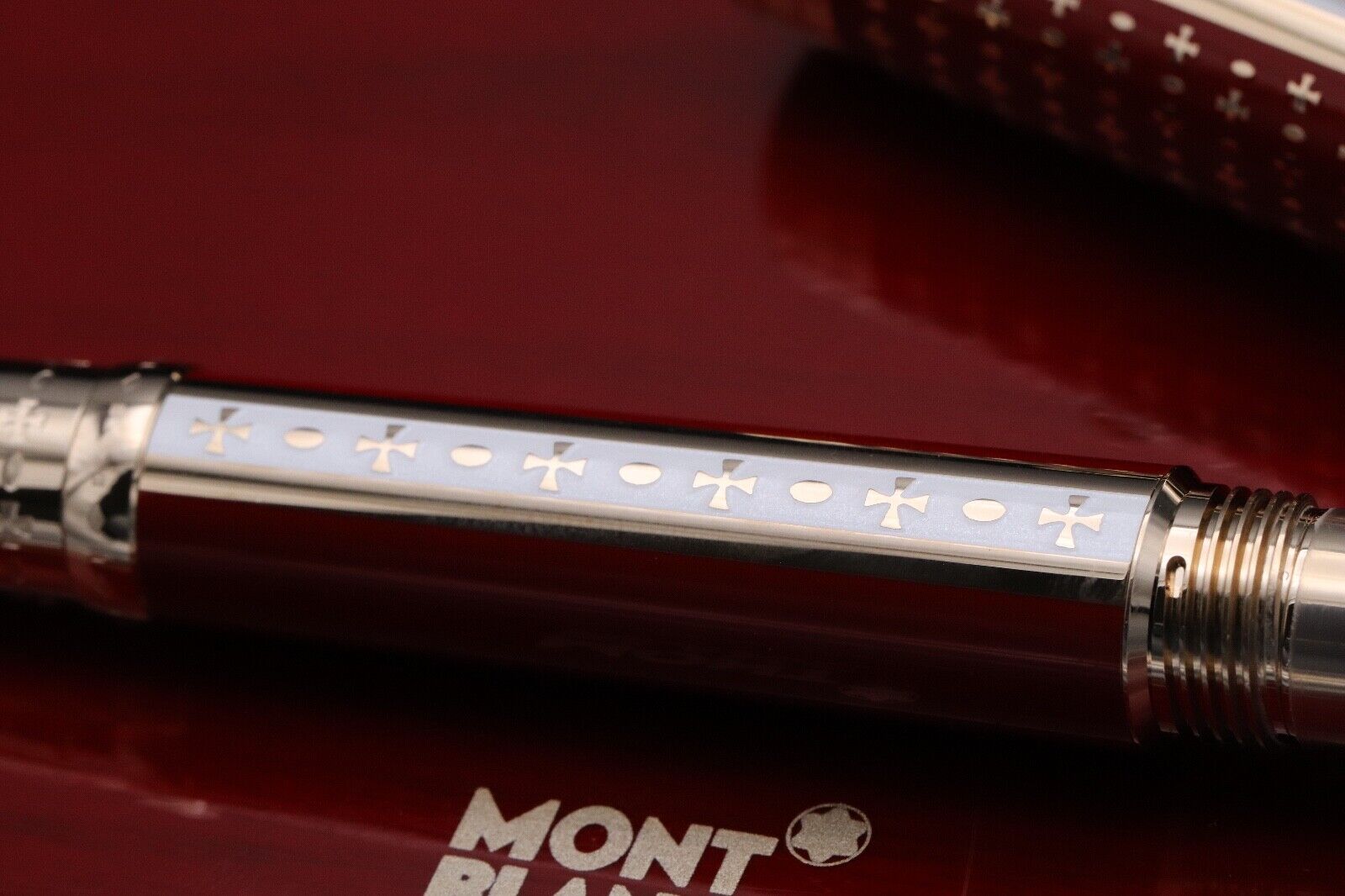 Montblanc Patron Of Art Joseph II 4810 Fountain Pen – UNUSED image 3