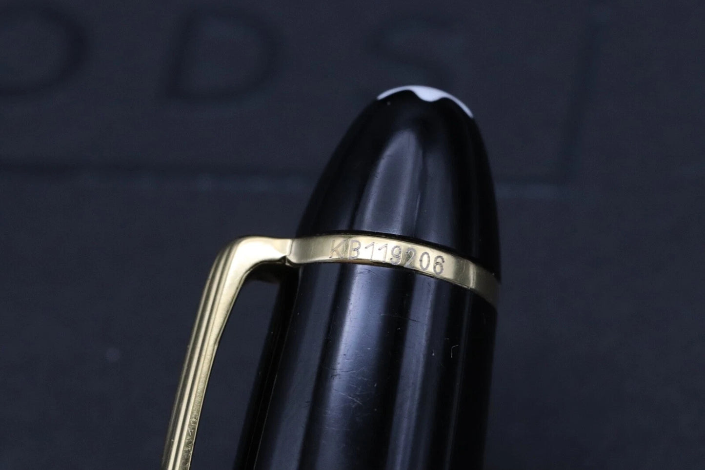 Montblanc Meisterstuck LeGrand Gold Line Fountain Pen - 1991-92 - 18k Fine Nib - Serviced by MB March 25 image 3