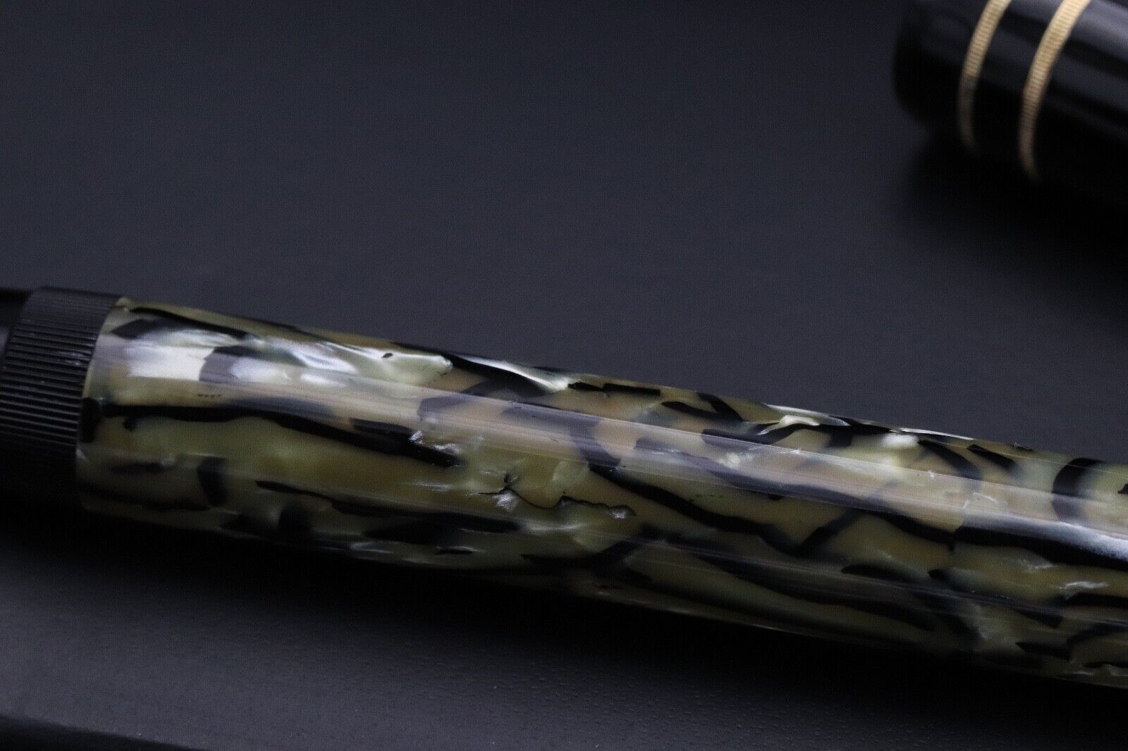 Montblanc Writers Edition Oscar Wilde Fountain Pen image 3