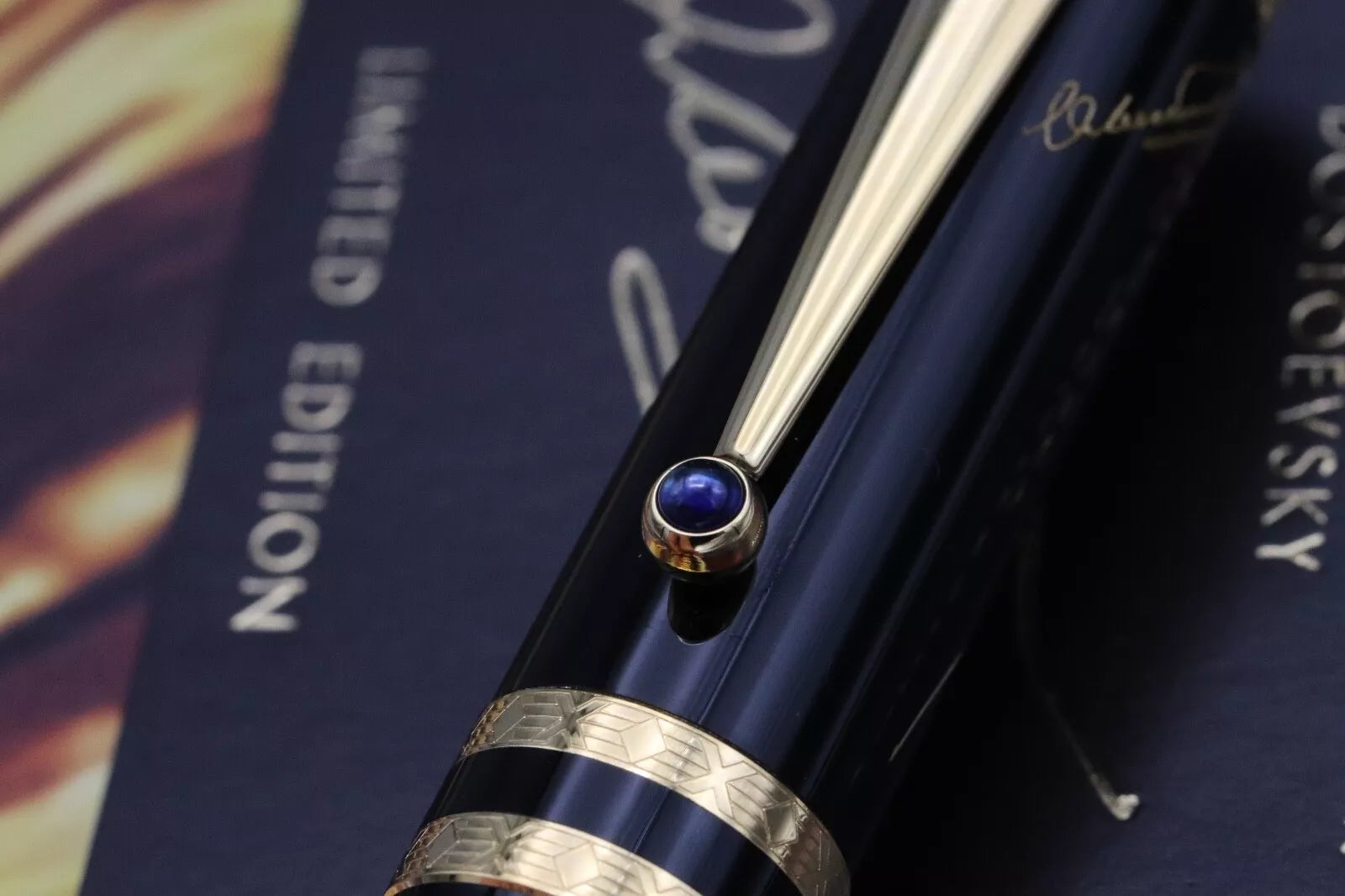 Montblanc Writers Edition Fyodor Dostoevsky Fountain Pen – UNUSED - Fine Nib image 8
