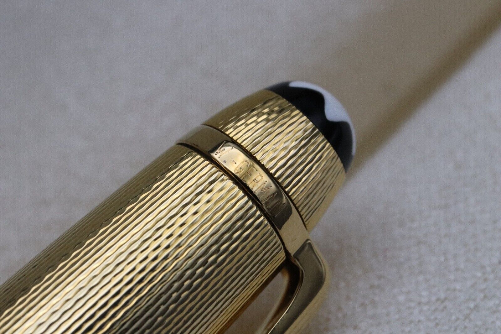Montblanc Meisterstuck 164 Classique Barley Gold-Plated Ballpoint Pen - 1991-92 image 4