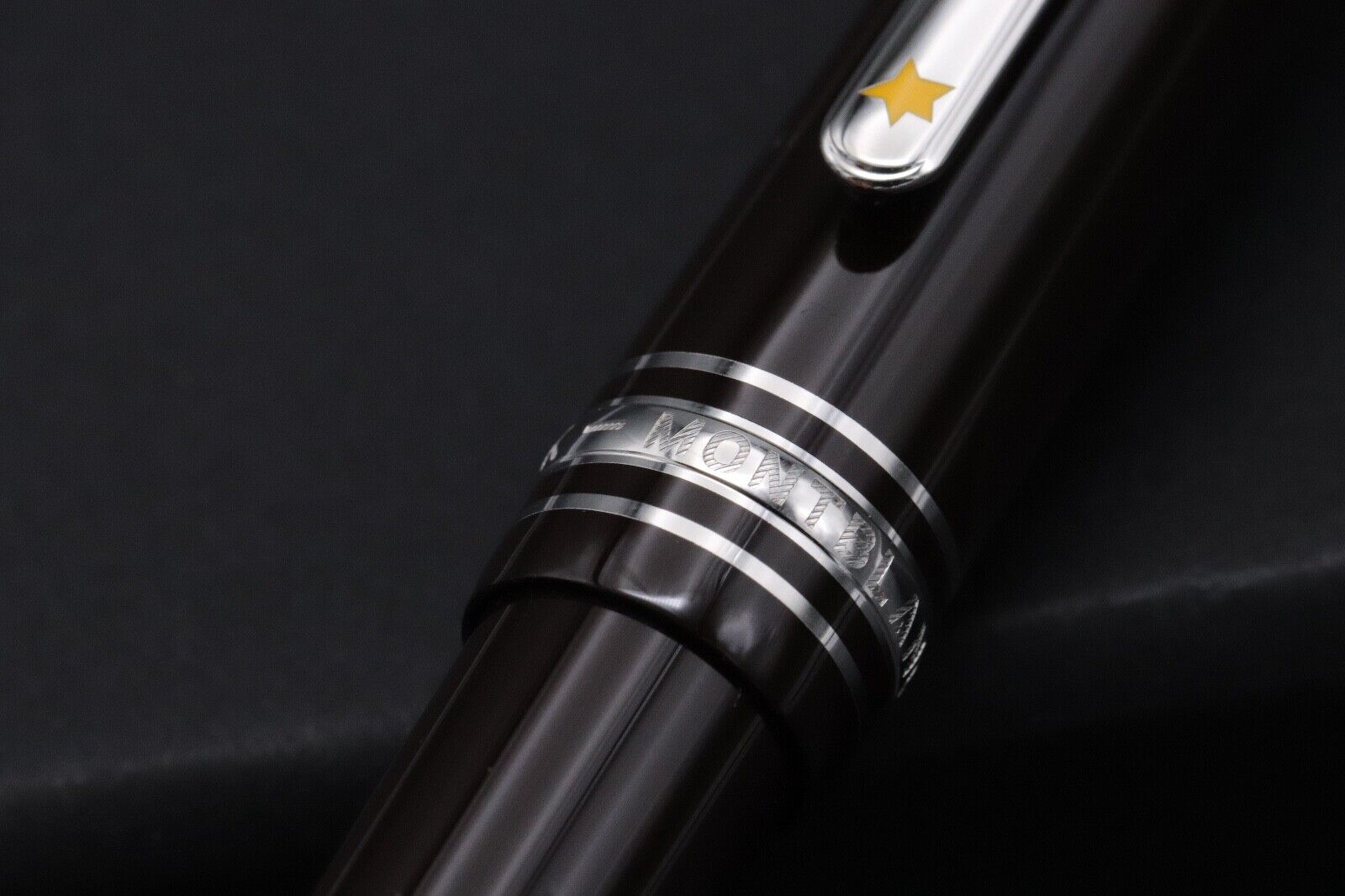 Montblanc Meisterstuck Midsize Le Petit Prince Aviator Ballpoint Pen image 2