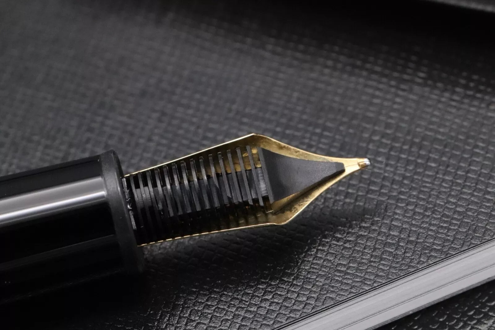 Montblanc Meisterstuck 146 LeGrand Steel Fountain Pen image 5
