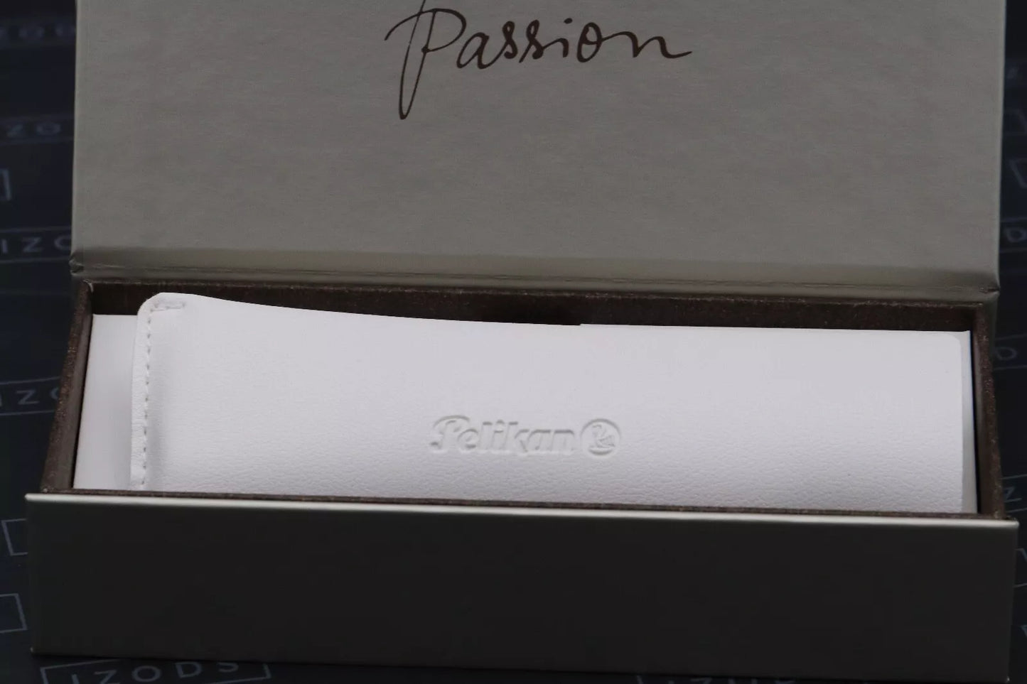 Pelikan Souveran M1000 Green Black Fountain Pen image 6