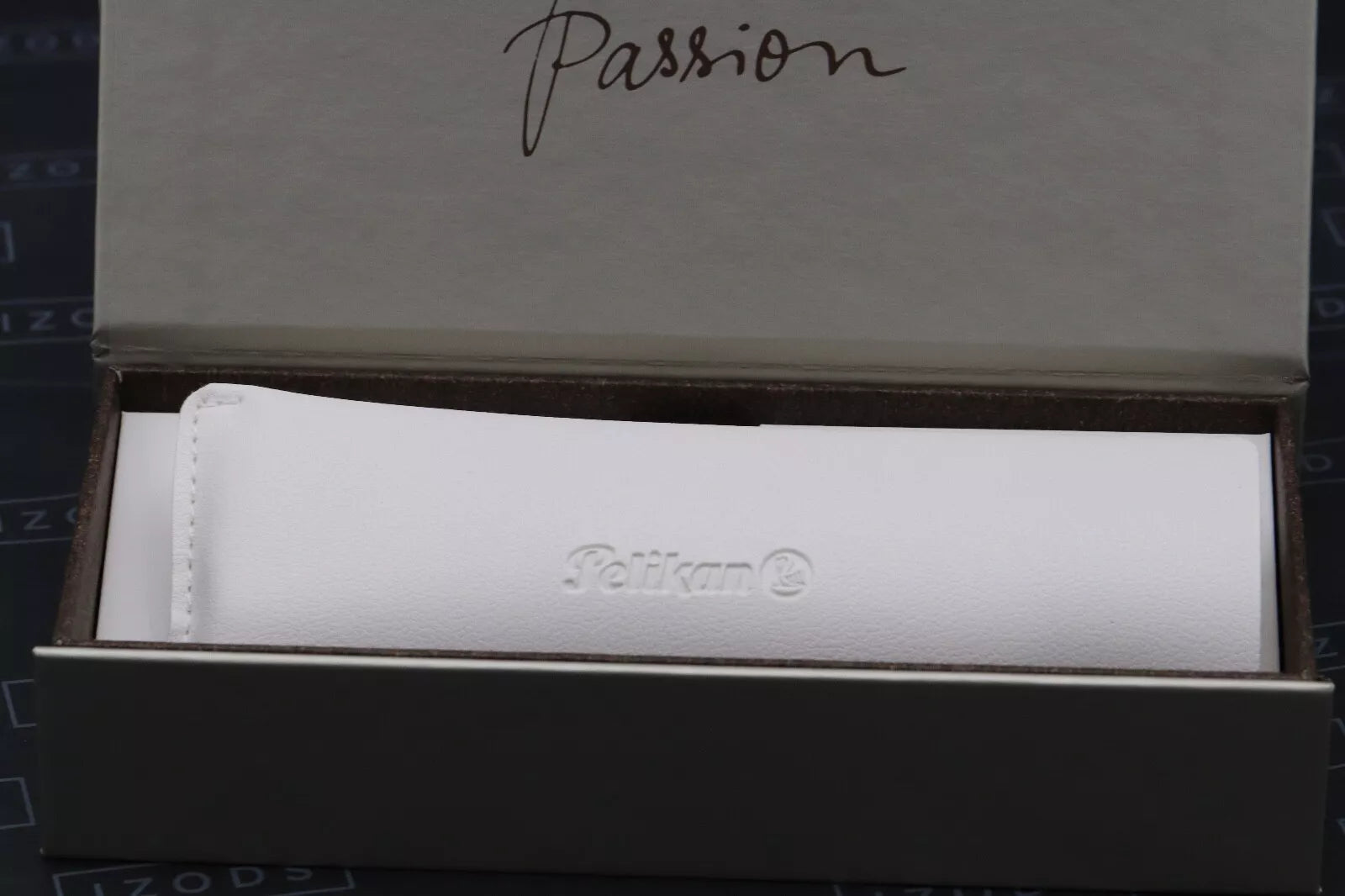 Pelikan Souveran M1000 Green Black Fountain Pen image 6