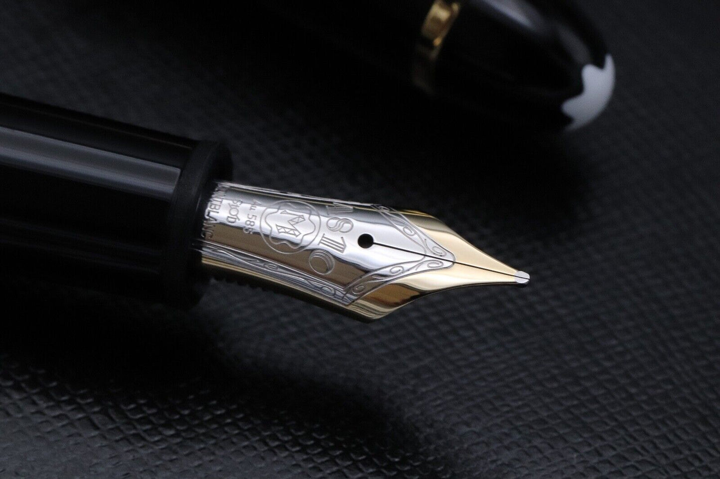 Montblanc Meisterstuck 146 LeGrand Gold-Coated Fountain Pen image 2