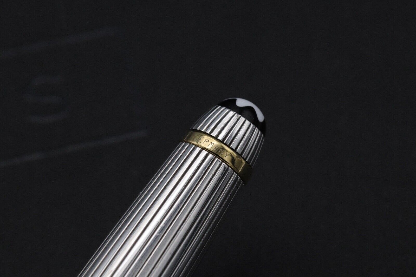 Montblanc Meisterstuck 163 Classique AG925 Pinstripe Rollerball Pen image 8